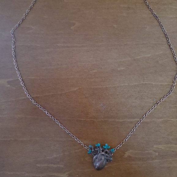 unbranded Jewelry - Tree Heart Necklace